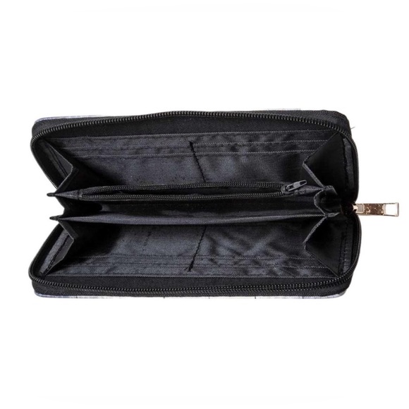 Fabulous Las Vegas Strip wallet. - Picture 2 of 2